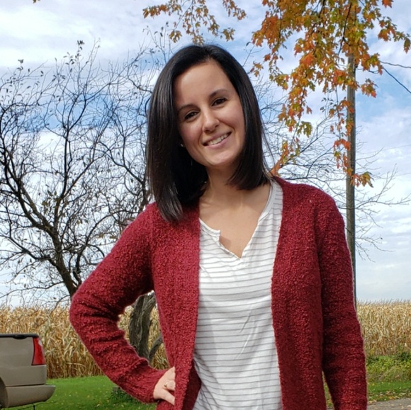 Meet your Posher, Liz - Picture 1 of 1